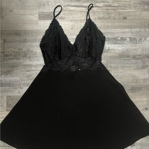 Windsor Black Elegant Formal Dress